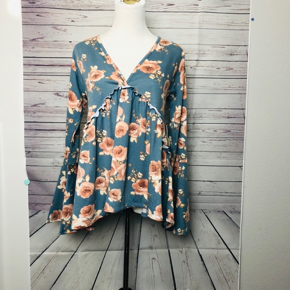 [ALTAR'D STATE] floral blouse size L NWT